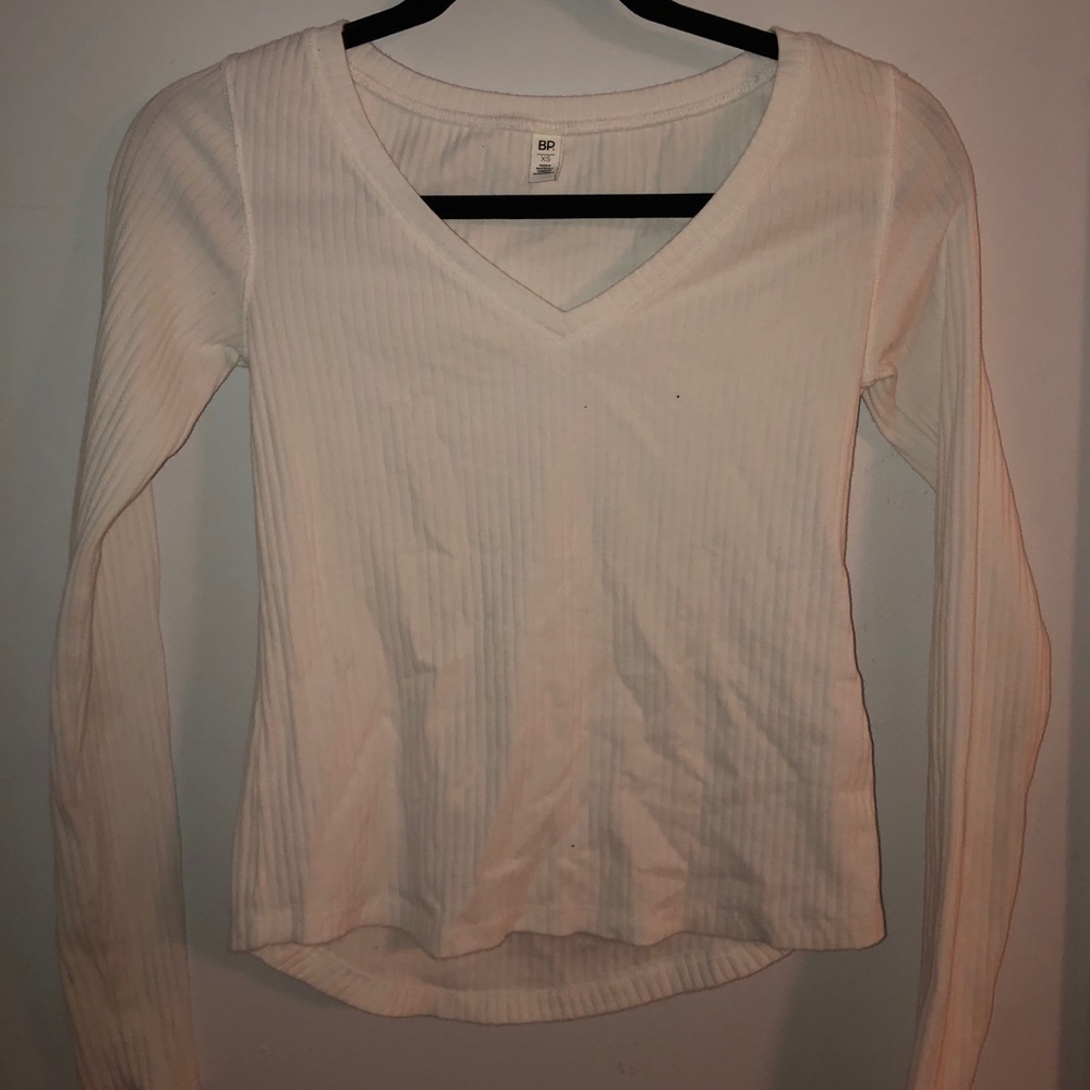 Ribbed white long sleeve V neck